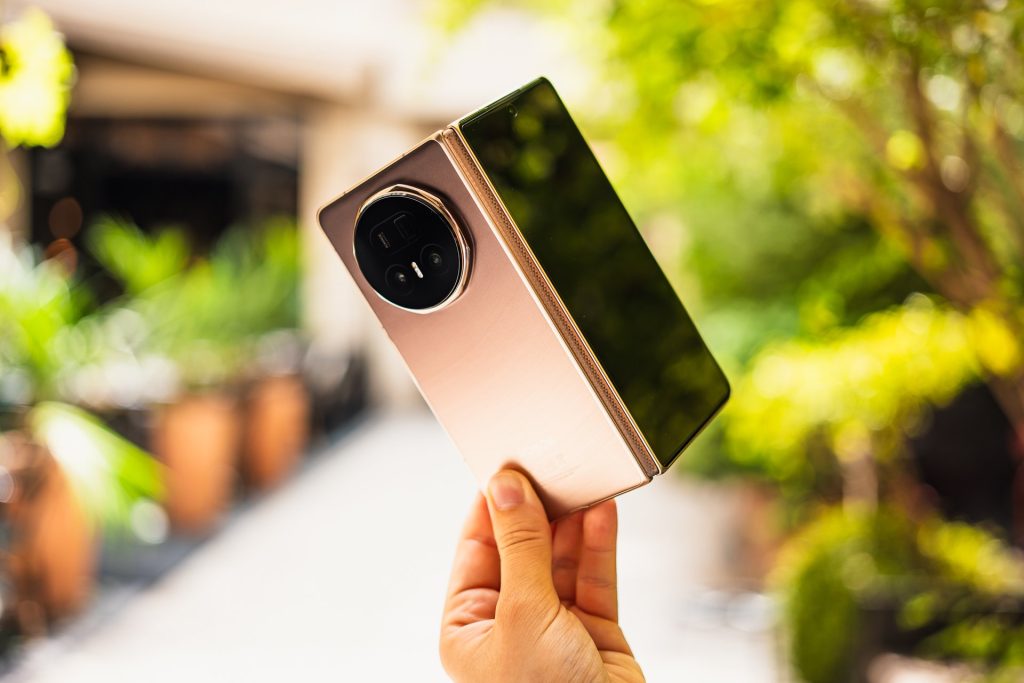 Test du Honor Magic V5 : a-t-il de quoi faire vaciller le Galaxy Z Fold 7 ?