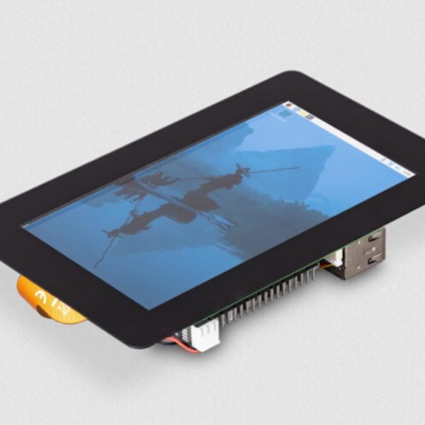 Le Raspberry Pi a un nouvel écran tactile 5 pouces abordable, parfait pour les projets à budgets serrés