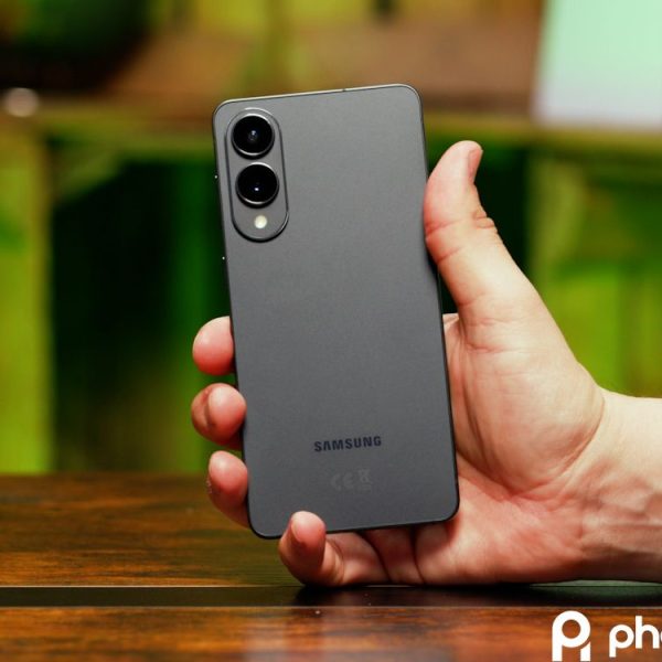 Samsung modifierait le design des Galaxy S26 sur ce point et ça pourrait tout changer