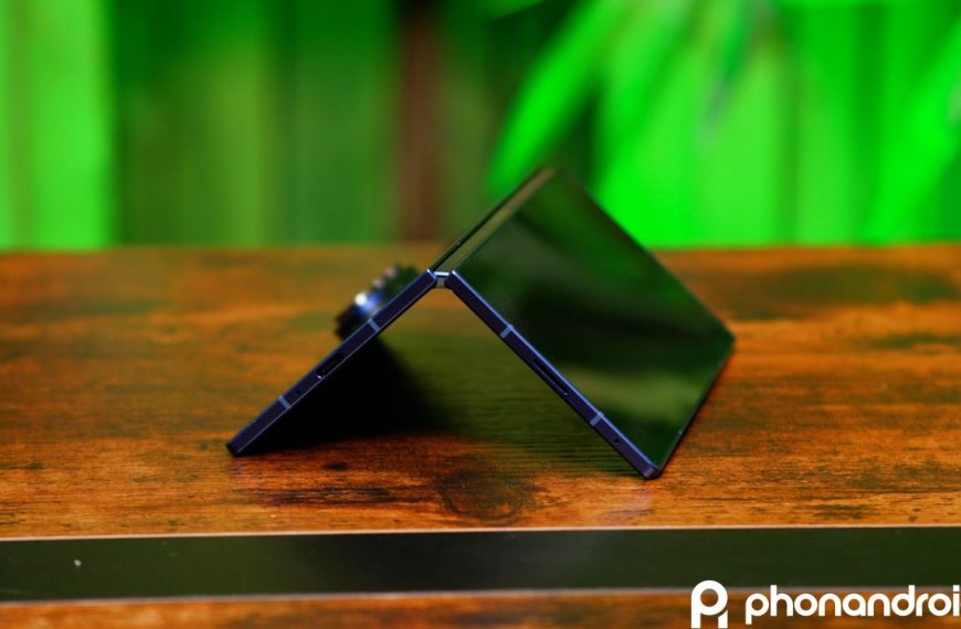 Samsung trolle Apple dans sa dernière pub pour le Galaxy Z Fold 7