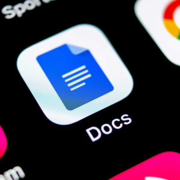 Pas envie de lire ce long document Google Docs ? Vous allez bientôt pouvoir l’écouter