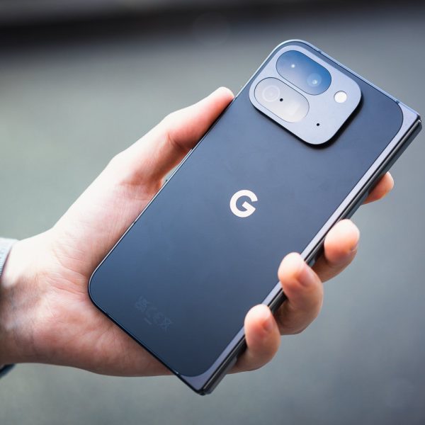 Google Pixel 10 : cette fuite de dernière minute suggère un choix controversé