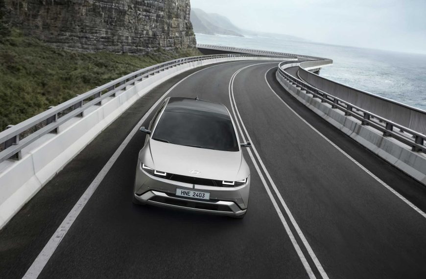 Hyundai Ioniq 2 : la nouvelle arme anti-Renault 4 e-Tech se prépare
