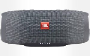 JBL Charge Essential 2 : l’excellente enceinte portable est bradée par Boulanger pour la rentrée !