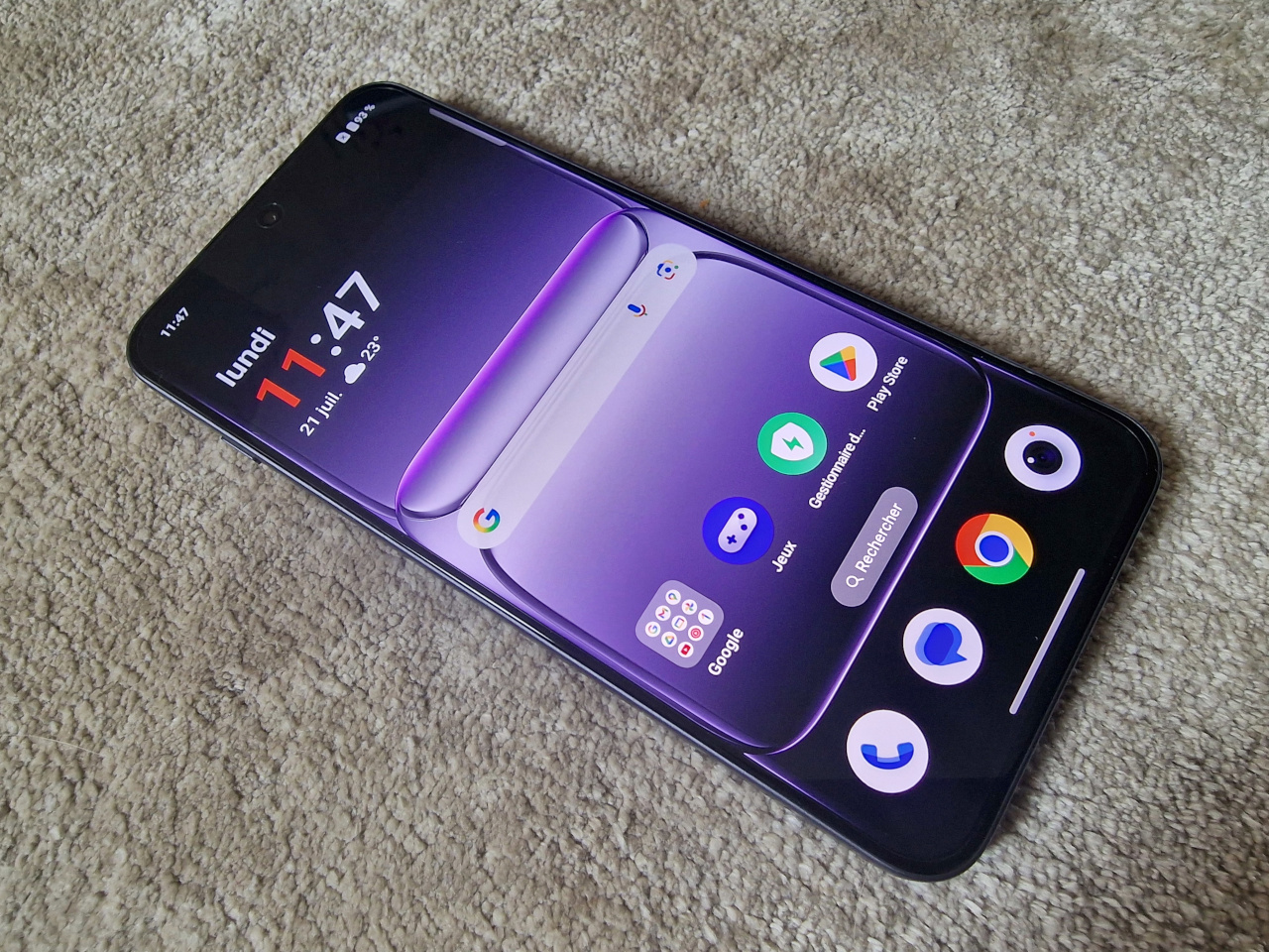 OnePlus va lancer un smartphone avec écran 165 Hz, mais à quoi bon ?