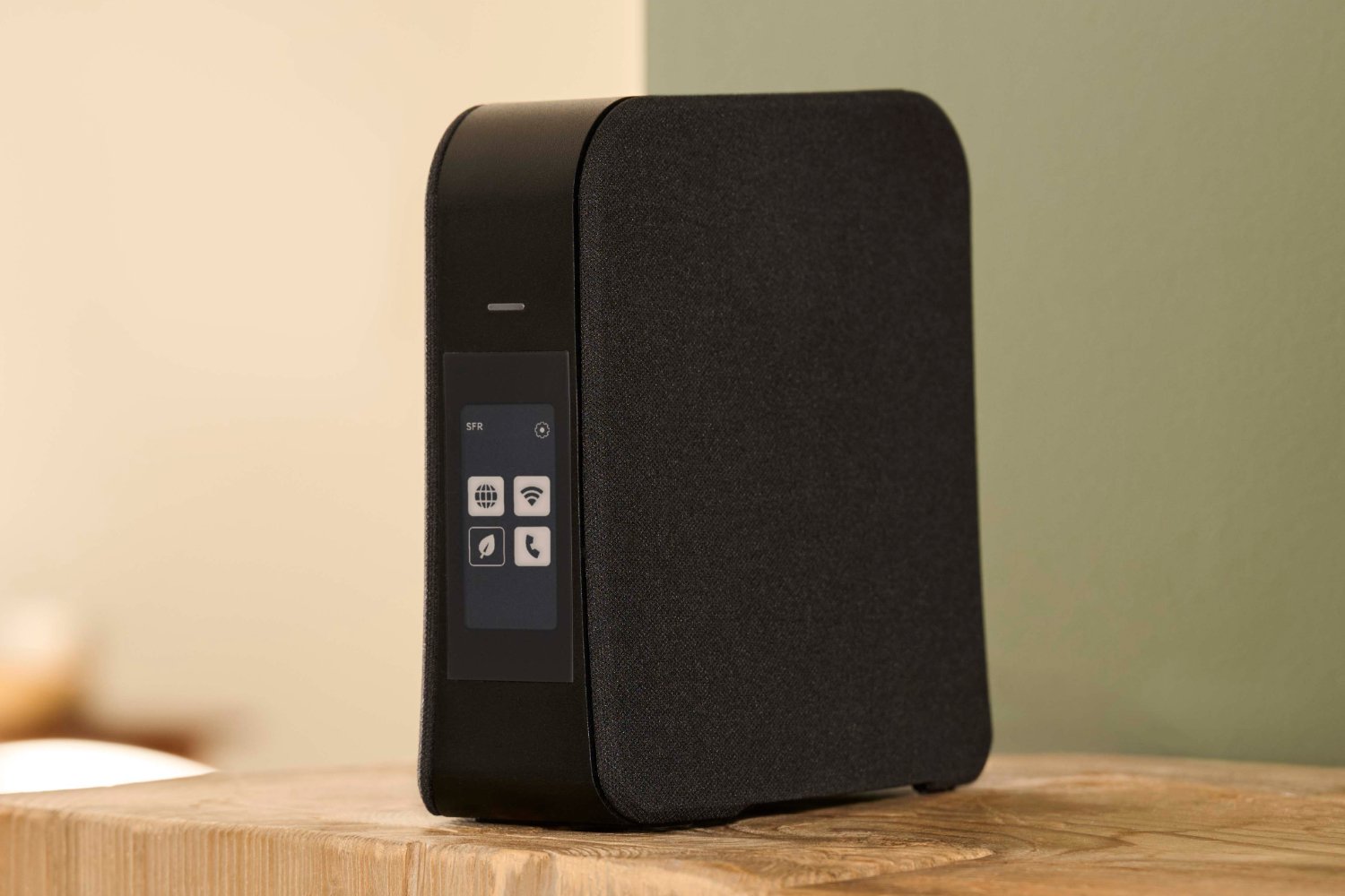 SFR propose sa nouvelle Box 10+ à ses clients les plus fidèles