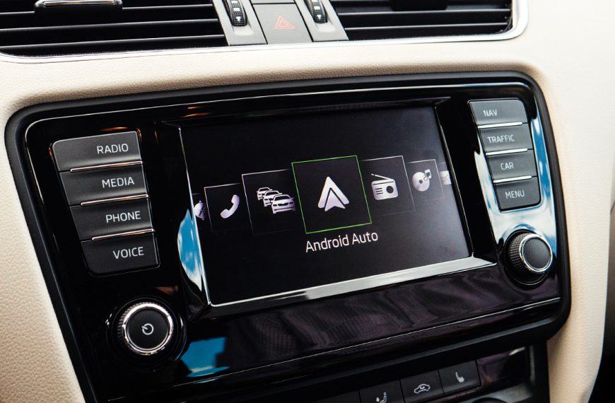 Android Auto : ces 5 applications incontournables vont transformer vos trajets en voiture