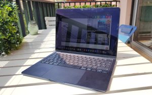 Un MacBook Pro avec un écran OLED, c’est pour quand ? On pense avoir la réponse