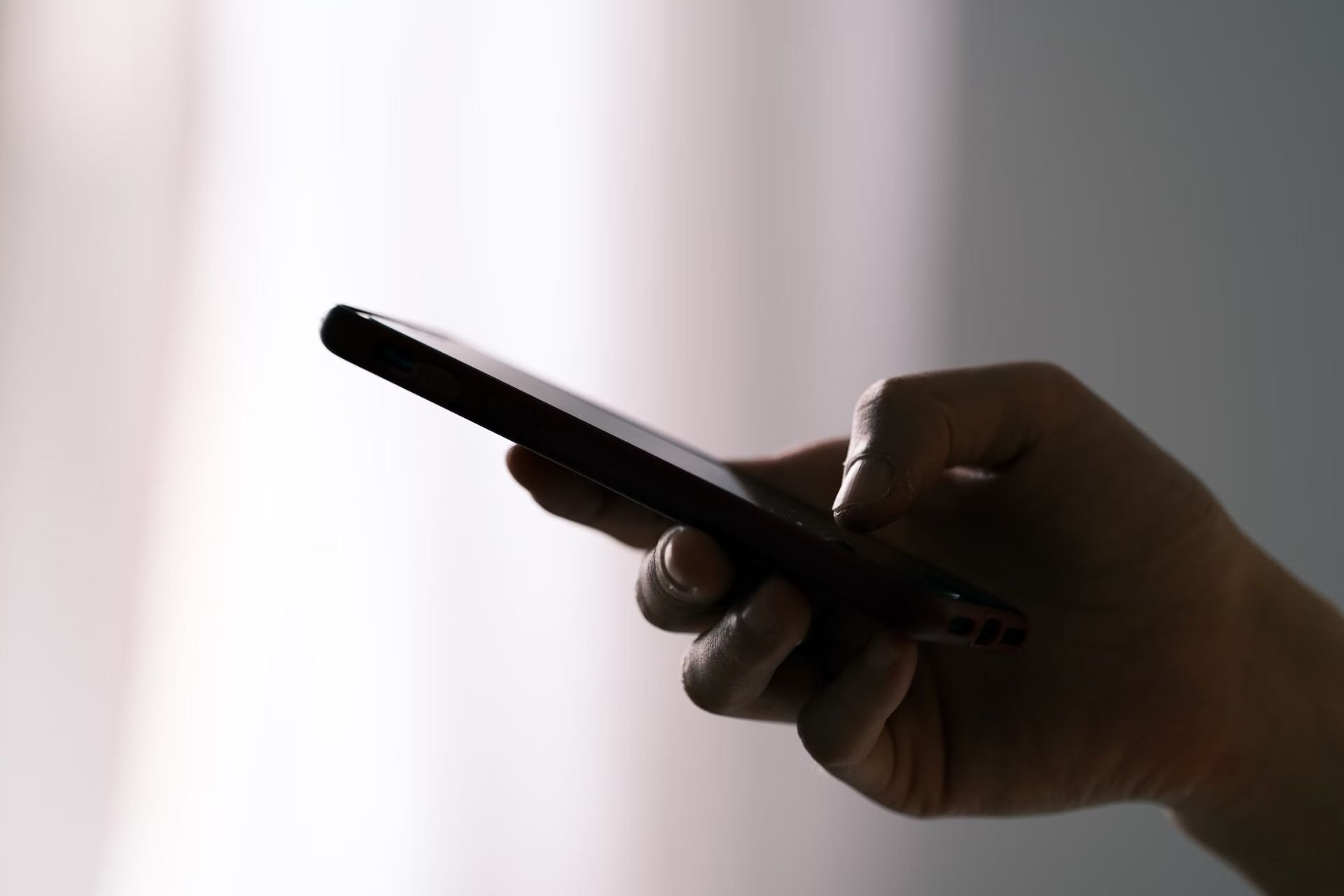 Les arnaques par SMS explosent, avec 25 fois plus de cyberattaques en 2025