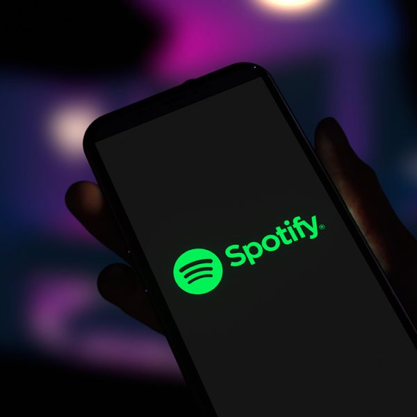 Spotify fait supprimer ce clone pirate populaire et ça ne sert absolument à rien