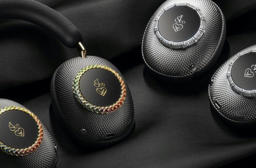 Ce casque audio signé Loewe vaut le prix d’un appartement
