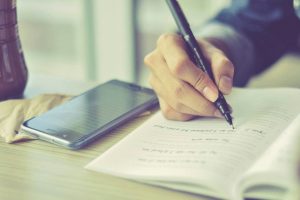 Une IA pour les enseignants : la fausse bonne idée de la rentrée ?