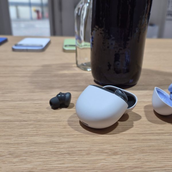 Voici les Pixel Buds 2a, des écouteurs abordables qui n’ont rien à envier aux Buds Pro