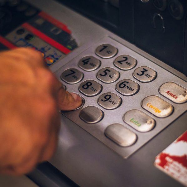 Panne majeure chez plusieurs grandes banques françaises