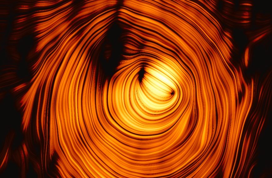 Voici le véritable Œil de Sauron, un trou noir qui nous bombarde des fantômes depuis l’espace