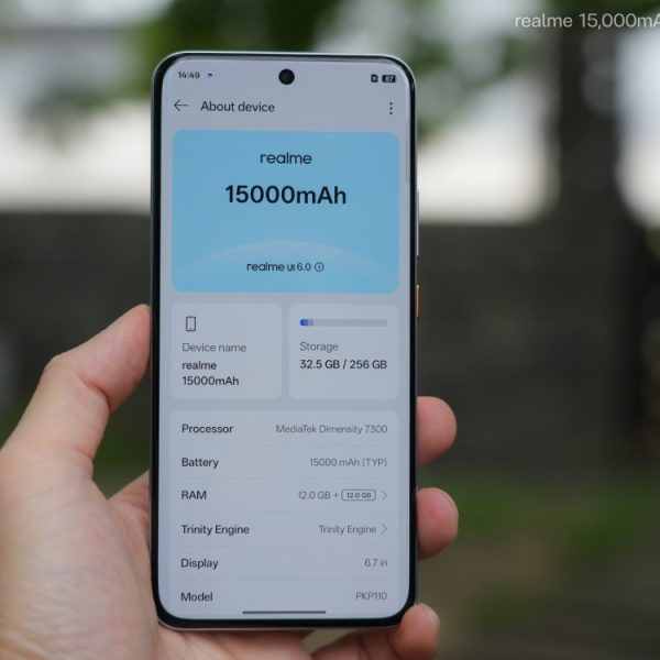 Ce smartphone cache une batterie monstrueuse de 15 000 mAh dans un format étonnamment fin