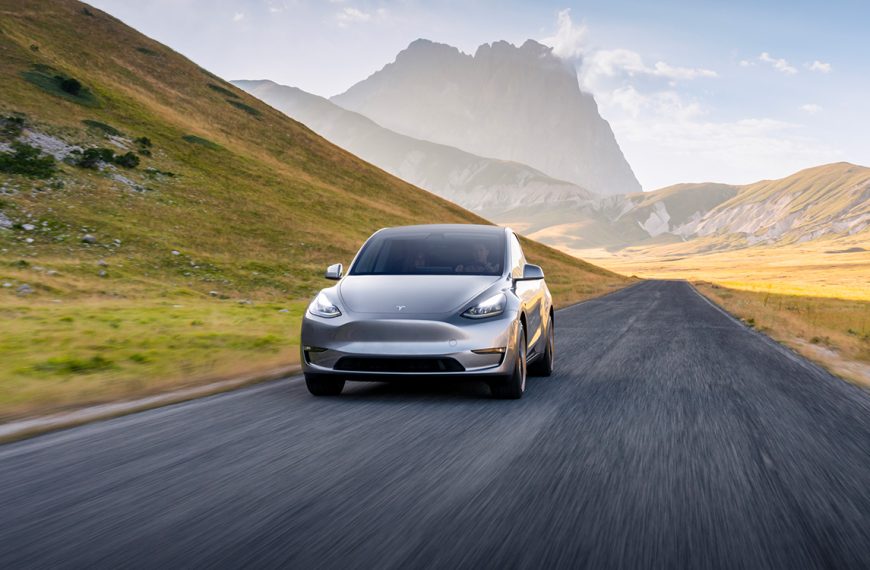 Le Tesla Model Y 2025 est enfin éligible au nouveau bonus écologique, il était temps