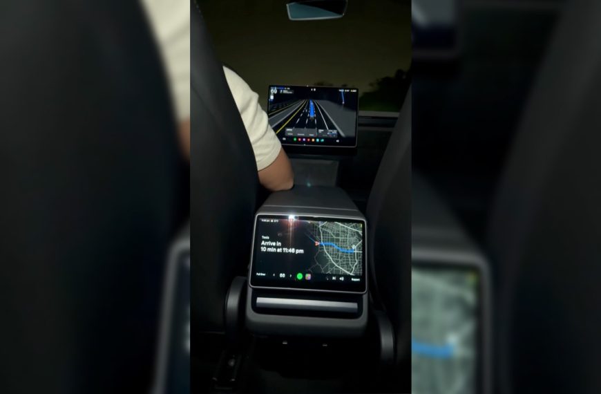 Tesla a trouvé la solution pour rassurer ceux qui ont peur des robotaxi