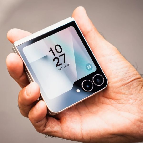 Test du Samsung Galaxy Z Flip 7 FE : le pliant de trop ?