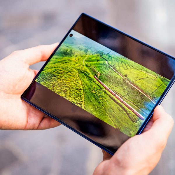 One UI 8 : ce que prépare Samsung pour son smartphone pliable en trois