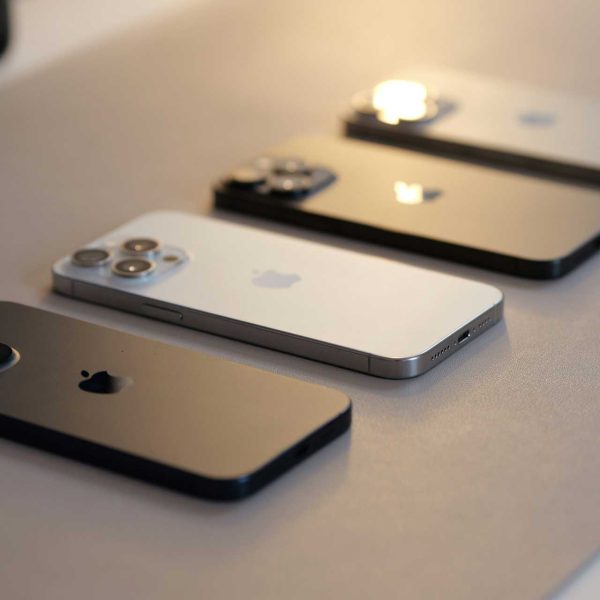 Pour lancer son iPhone pliable, Apple serait prêt à revoir toute sa stratégie