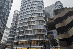 Telex : Microsoft France supprime des postes, Carlyle et Bpifrance investissent dans Ciril Group, Le Campus Cyber se dépeuple