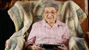 Plus de 3 580 heures sur ce jeu vidéo, cette grand-mère est une vraie fan !