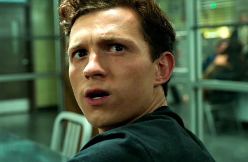 "C'est le meilleur scénario que j'ai jamais lu" Tom Holland est clair : il vient de tourner le meilleur film de sa carrière