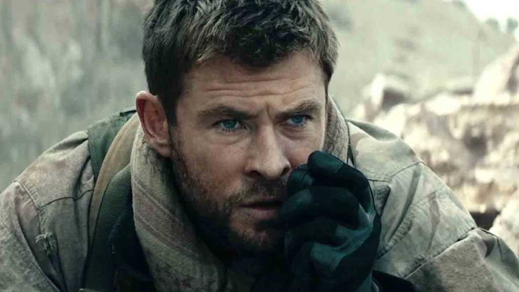 Ce film de guerre avec Chris Hemsworth cartonne sur Amazon : il est inspiré d'une histoire vraie