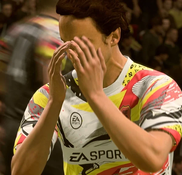 "Ne le télécharge pas !" Il s'est totalement trompé et a acheté EA FC 25 au prix maximal en pensant que c'est le dernier sorti…