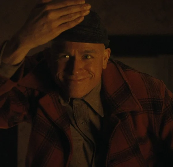 Cette série dédiée aux tueurs en séries revient hanter Netflix en 2025 : la star de Sons of Anarchy est plus flippante que jamais