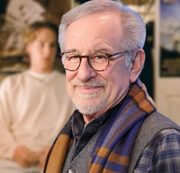 22 ans après la fin de cette série, Steven Spielberg réalise le rêve de son personnage principal !