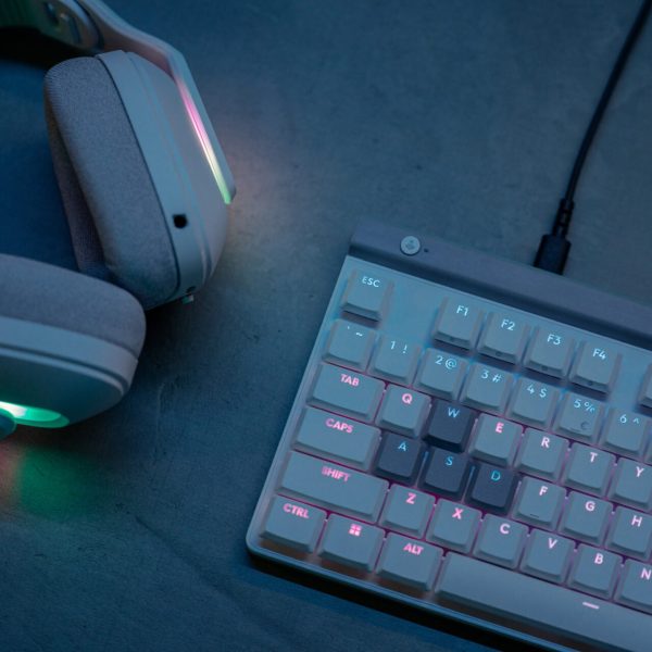 Logitech dévoile un nouveau casque gaming et son premier clavier mécanique avec commandes analogiques