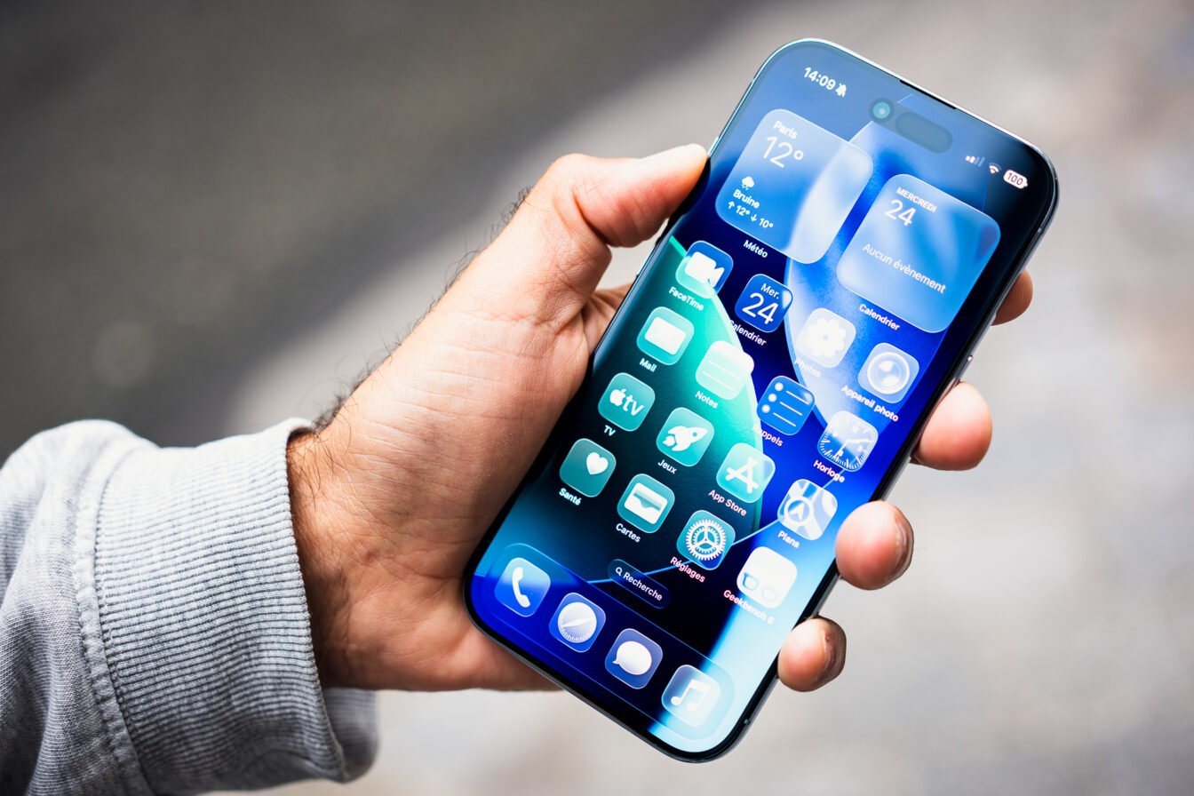 iOS 26.0.1 : la mise à jour que tout le monde attend pour l’iPhone 17 approche