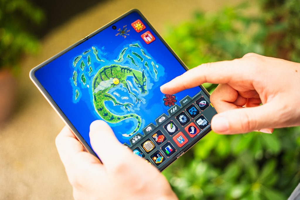 Ce smartphone pliant entre dans notre top 10 des smartphones les plus autonomes