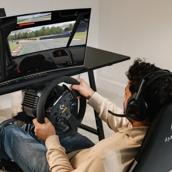 Base direct drive G RS50 et pédale RS, Logitech franchit un nouveau palier pour la simulation automobile