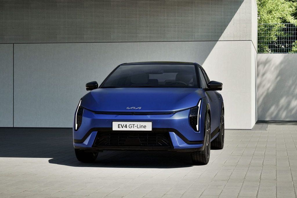 Kia lance sa berline électrique, l’EV4 à moins de 200 euros par mois