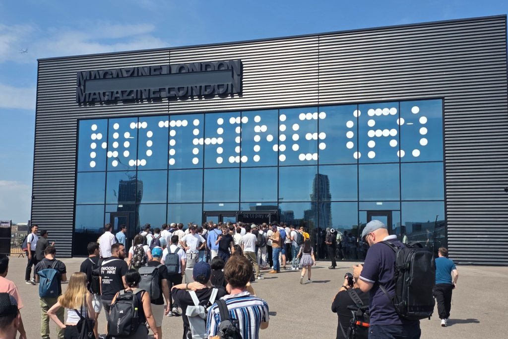 Nothing prévoit de lancer un appareil IA dés l’année prochaine