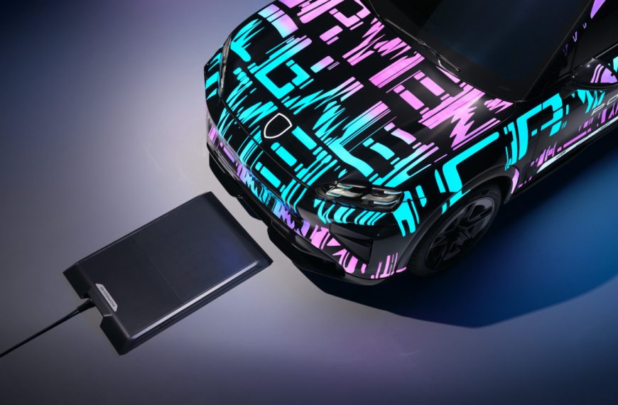 Plus besoin de câble pour recharger sa voiture électrique, Porsche dévoile son système sans fil