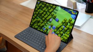Prise en main de la Galaxy Tab S11 Ultra : ceci n’est pas un PC portable