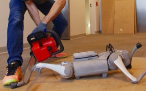 Ce robot boosté par l’IA s’adapte à tout, même quand on lui tranche les pattes à la tronçonneuse