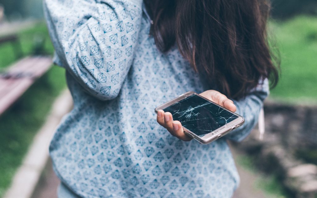 Assurance smartphone : attention, vous êtes victime d’une arnaque si vous voyez ces prélèvements sur votre compte bancaire