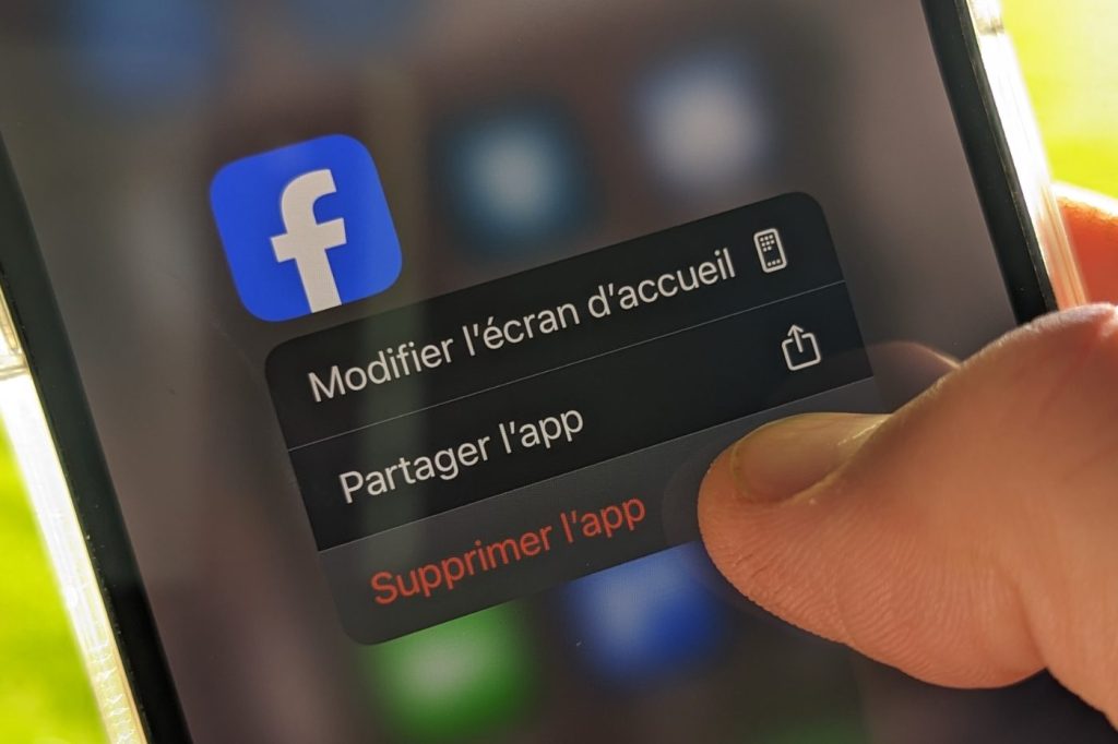Facebook scanne vos photos dans votre dos, voici comment l’en empêcher