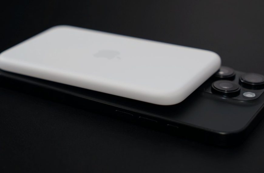 iPhone Air : on pense savoir d’où vient la mini-batterie du smartphone et c’est très ingénieux