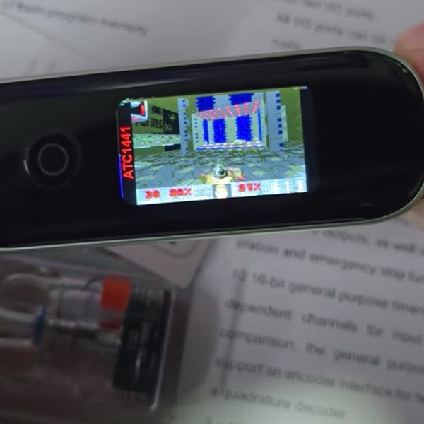 Les joueurs trouvent encore de nouveaux appareils sur lesquels faire tourner Doom et le dernier est hilarant