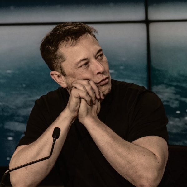 Oubliez Elon Musk, voici qui est l’homme le plus riche du monde désormais