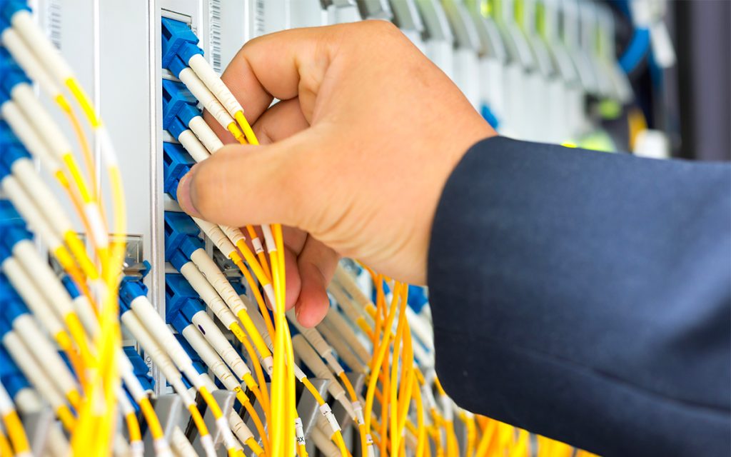 “Soit c’est elle, soit c’est moi” : excédés, ils se débranchent entre eux pour avoir la fibre