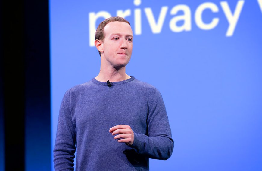 Mark Zuckerberg attaque Facebook en justice, mais ce n’est pas ce que vous croyez