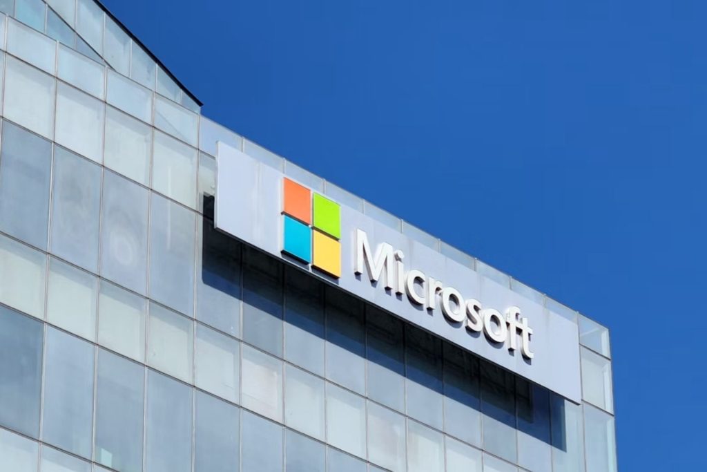 Microsoft France licencie 10 % de ses employés
