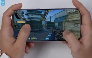 Le OnePlus 15 apparaît déjà dans un test, son écran va impressionner les joueurs